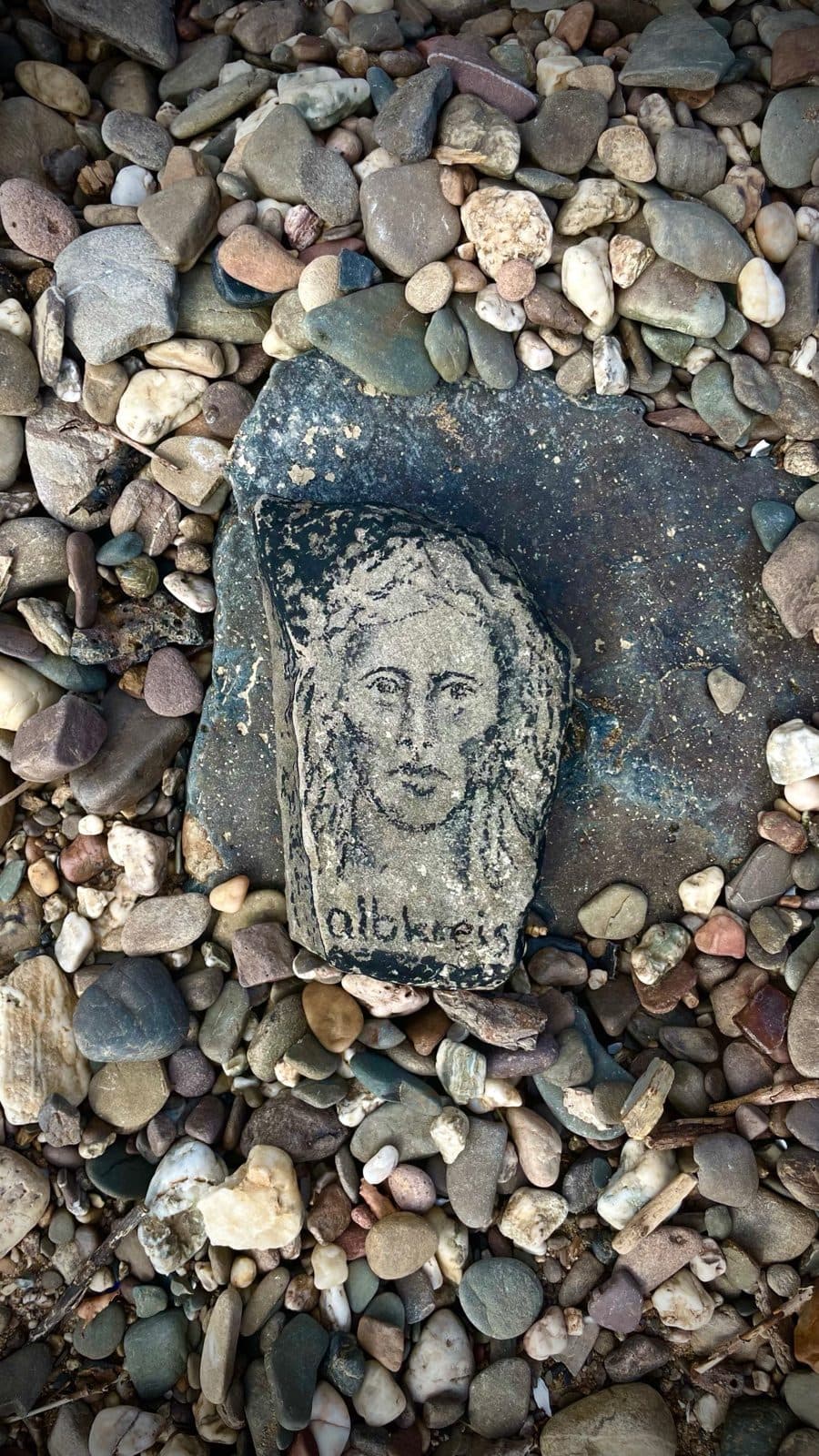 Rhein in Köln — Kohle auf Stein
